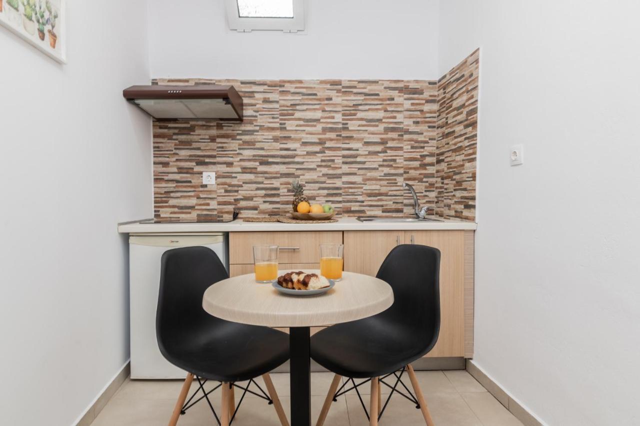 Rivulet Apartments Laganas Luaran gambar